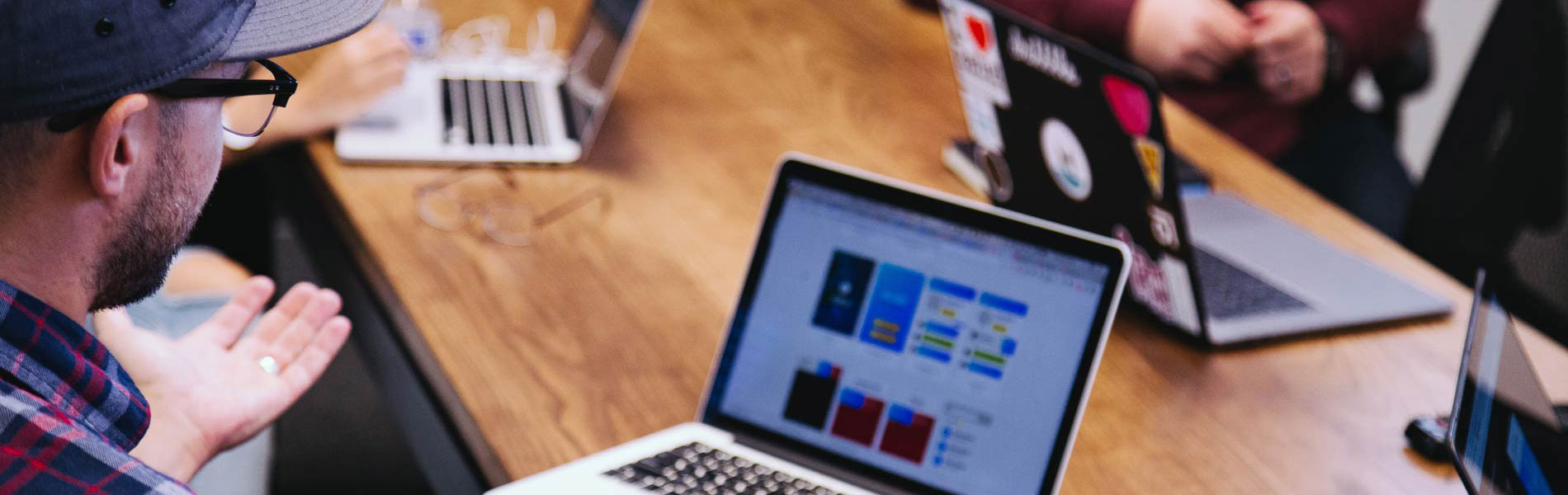 各国特有のビジネスカルチャーに 適合させる高品質な翻訳サービス